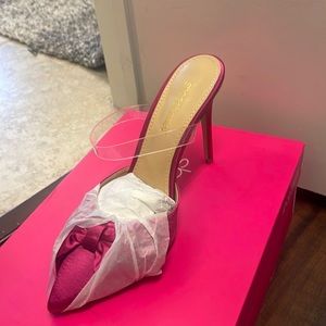 Shoe dazzle heels with bow